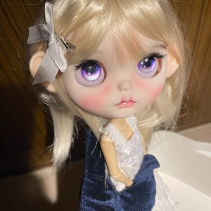 Blonde Blythe